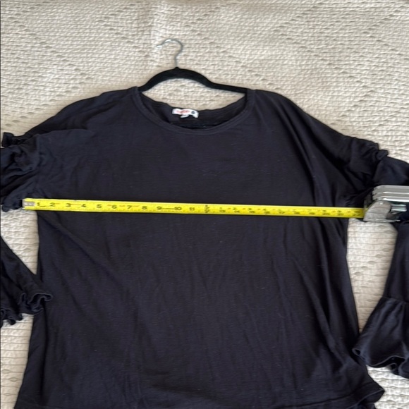 Sundry Women's Black Ruffled Long Sleeve Top Size 4/XL - Picture 2 of 6